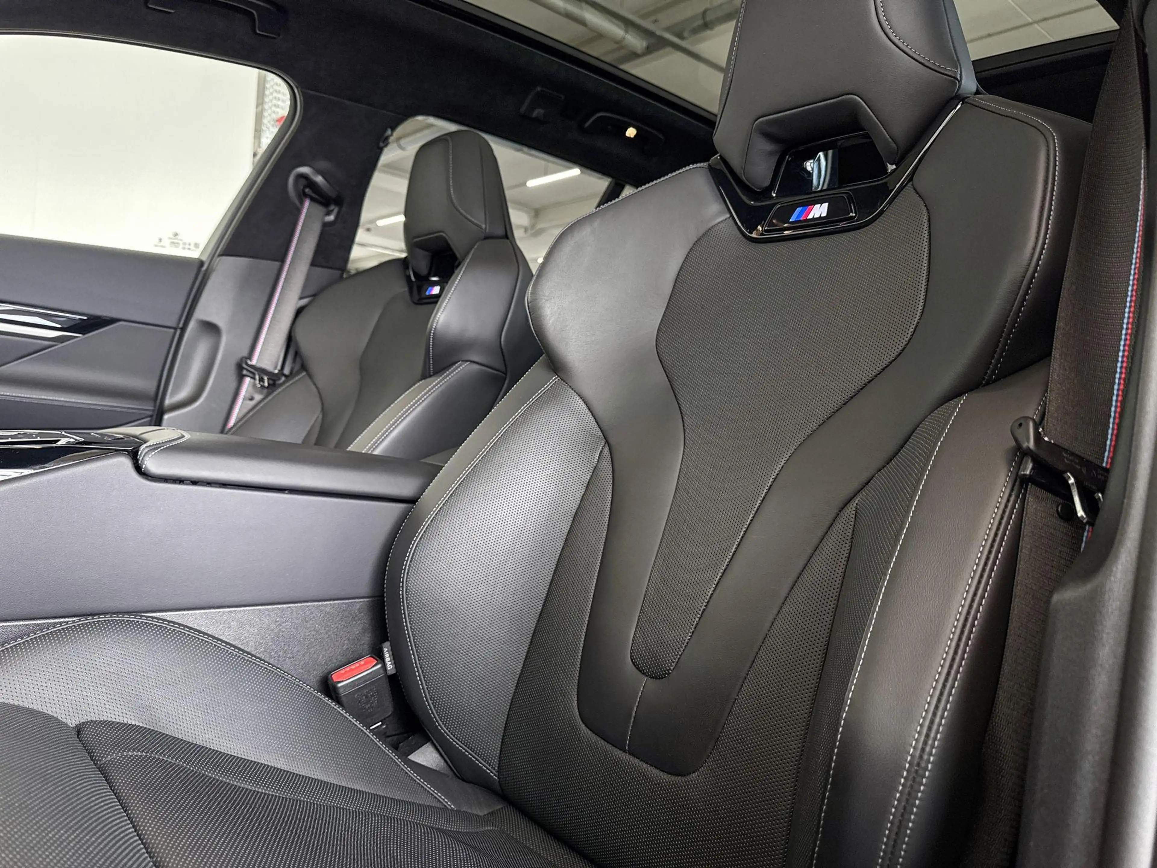 BMW 550 5 Serie Touring 550e xDrive Innovation Pack M Spor — photo 9