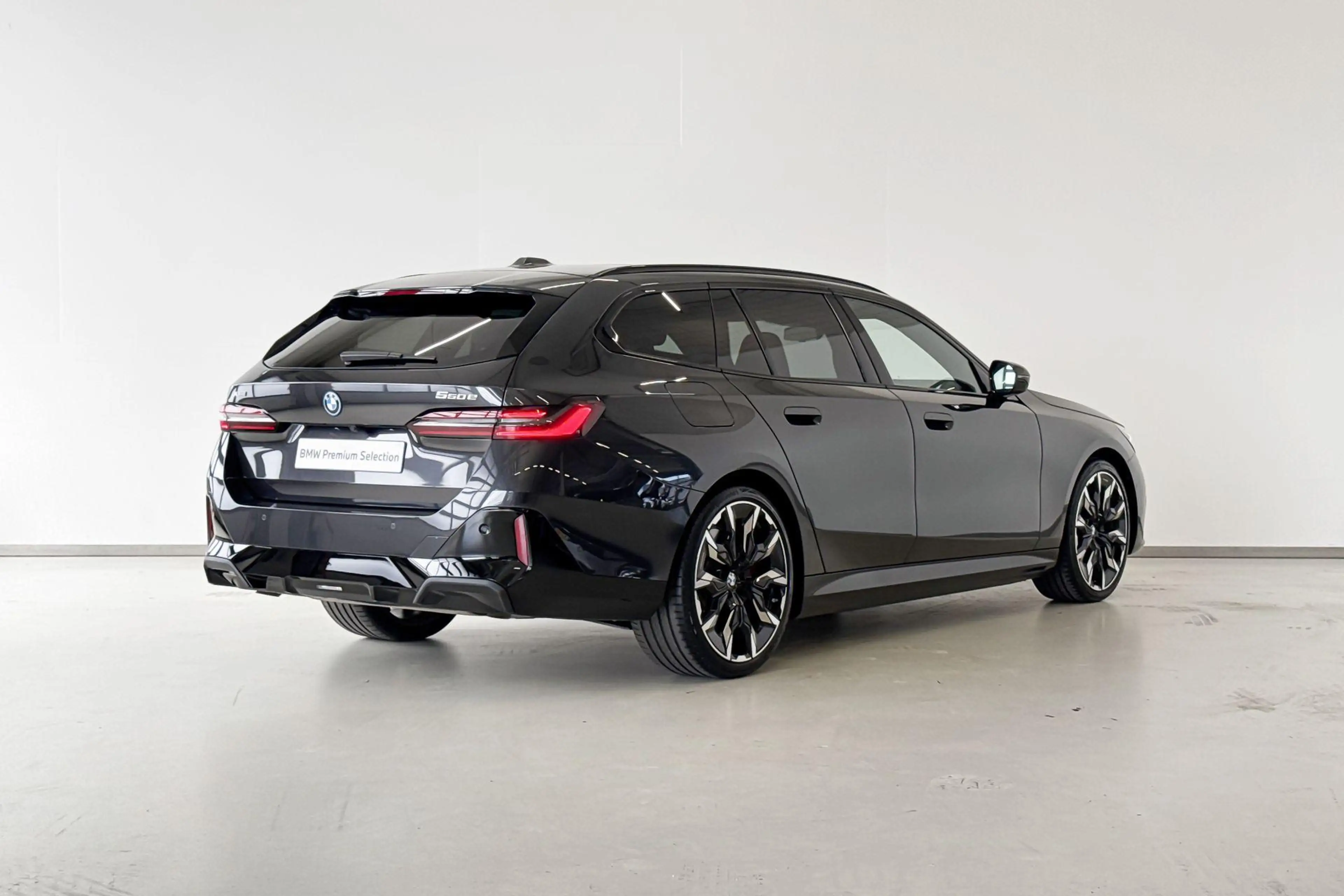 BMW 550 5 Serie Touring 550e xDrive Innovation Pack M Spor — photo 6