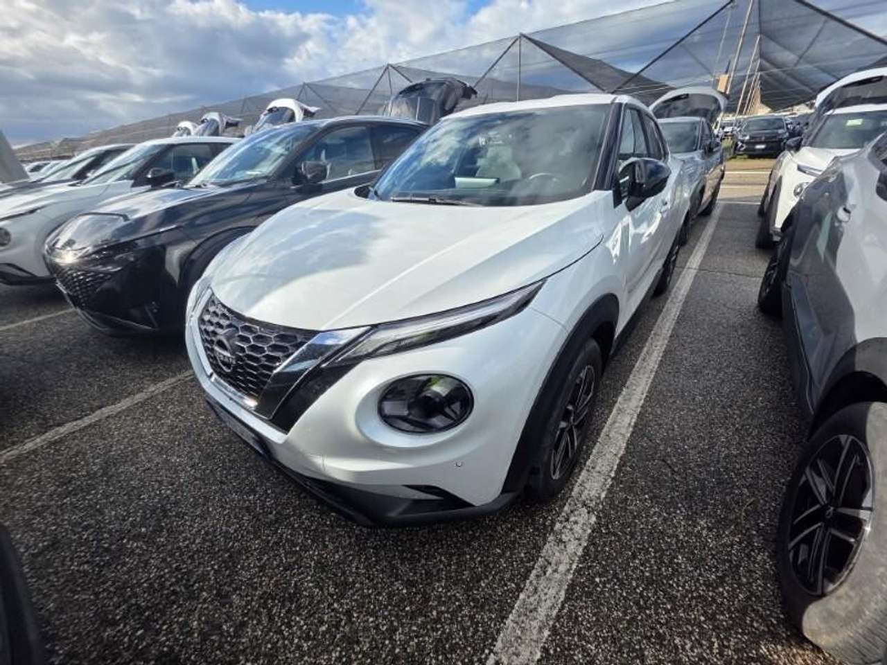 Nissan Juke NISSAN JUKE 1.0 DIG-T 114CV N-CONNECTA ( MIRROR -