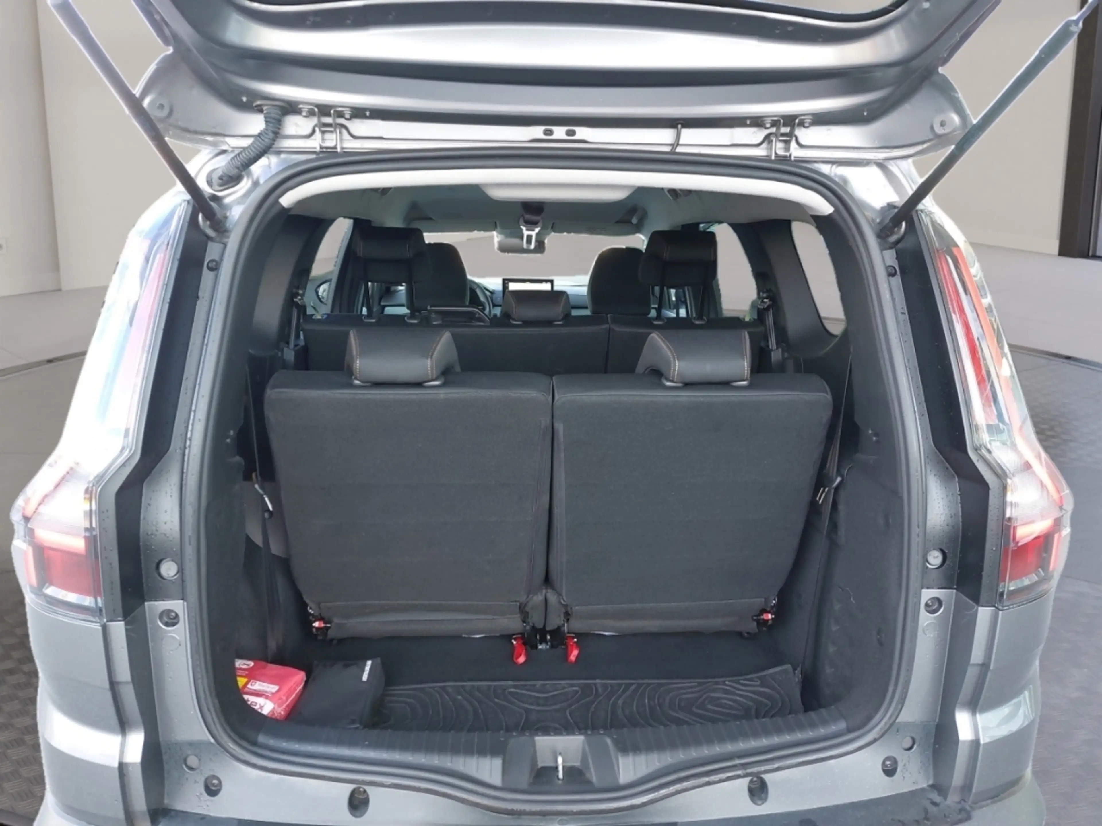 Dacia Jogger Extreme Hybrid 155 7-sitzig Aut. — photo 19