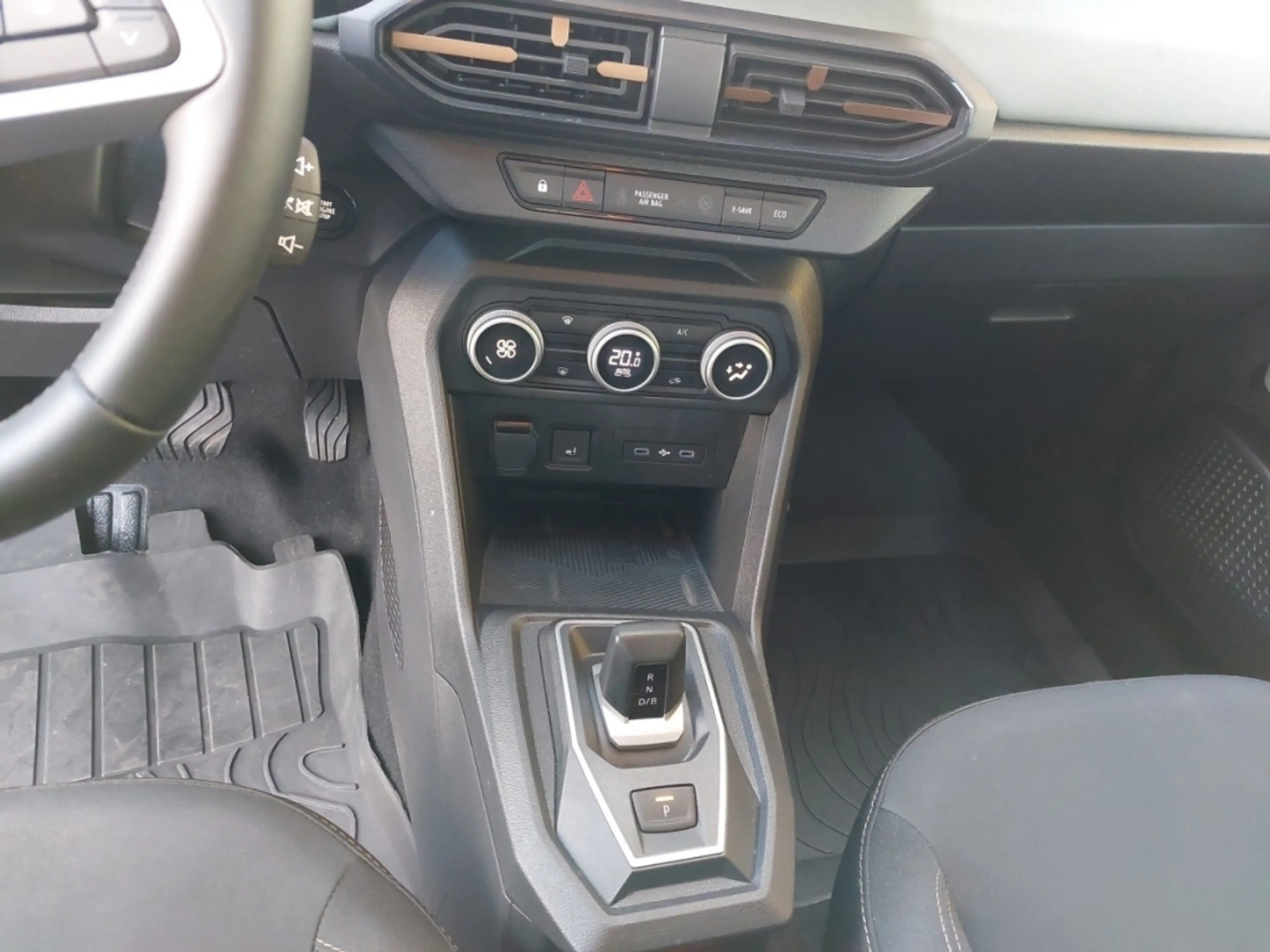 Dacia Jogger Extreme Hybrid 155 7-sitzig Aut. — photo 13
