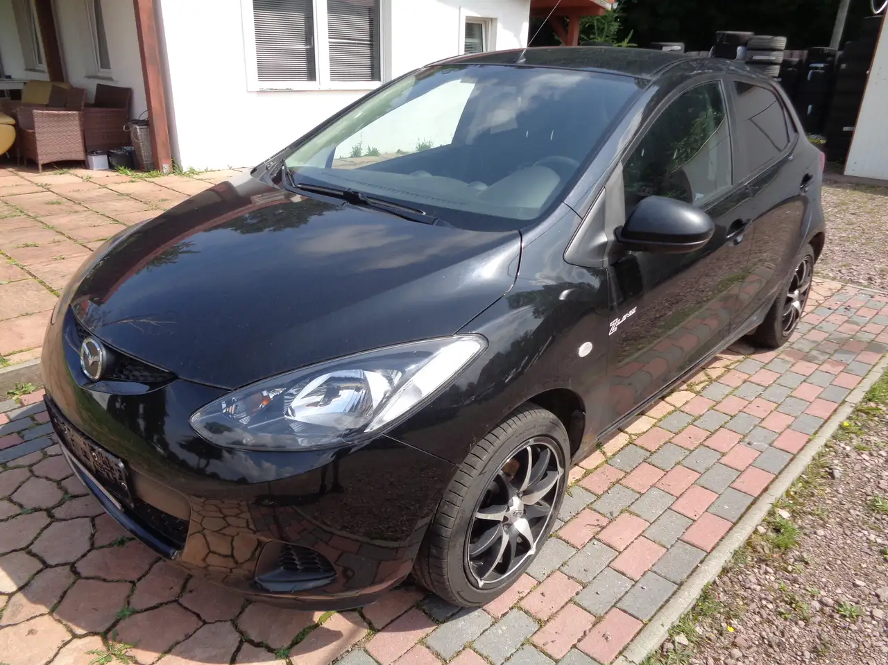Mazda 2