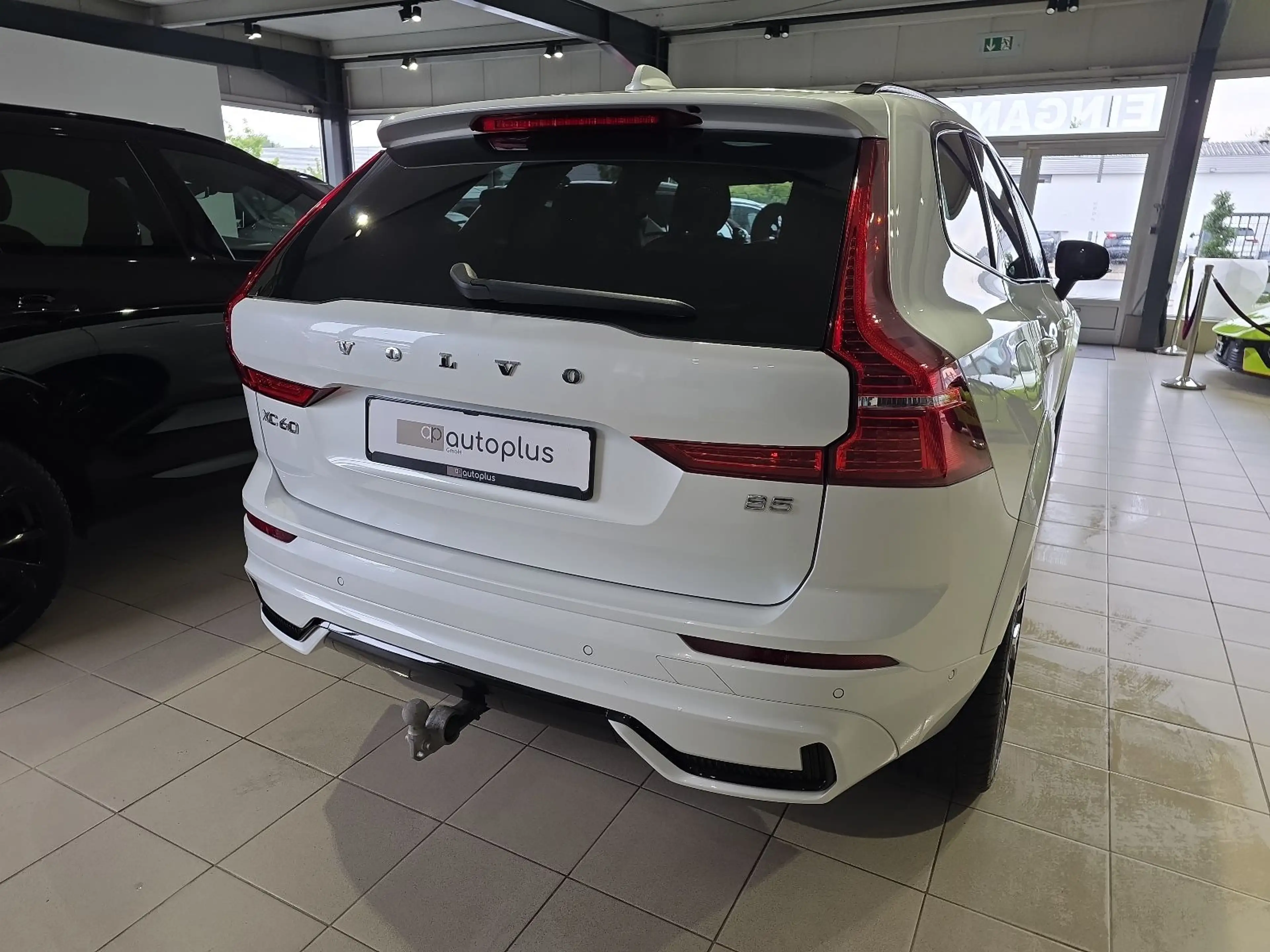 Volvo XC60 B5 R-Design Massage AHK 360° 22Zoll Pano — photo 7