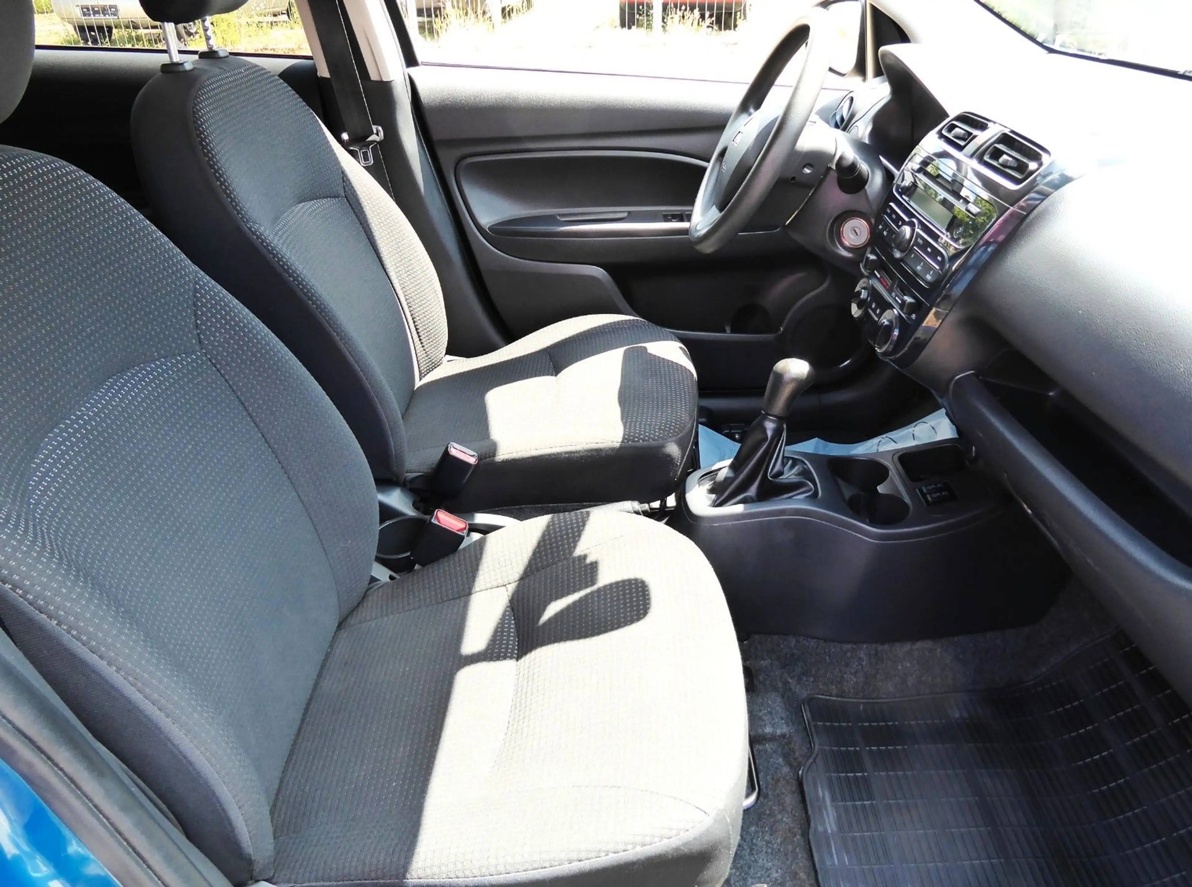 Mitsubishi Space Star Top 1.2 Klima, Alu,Allw.,Sitzhzg.Eu5 — photo 9