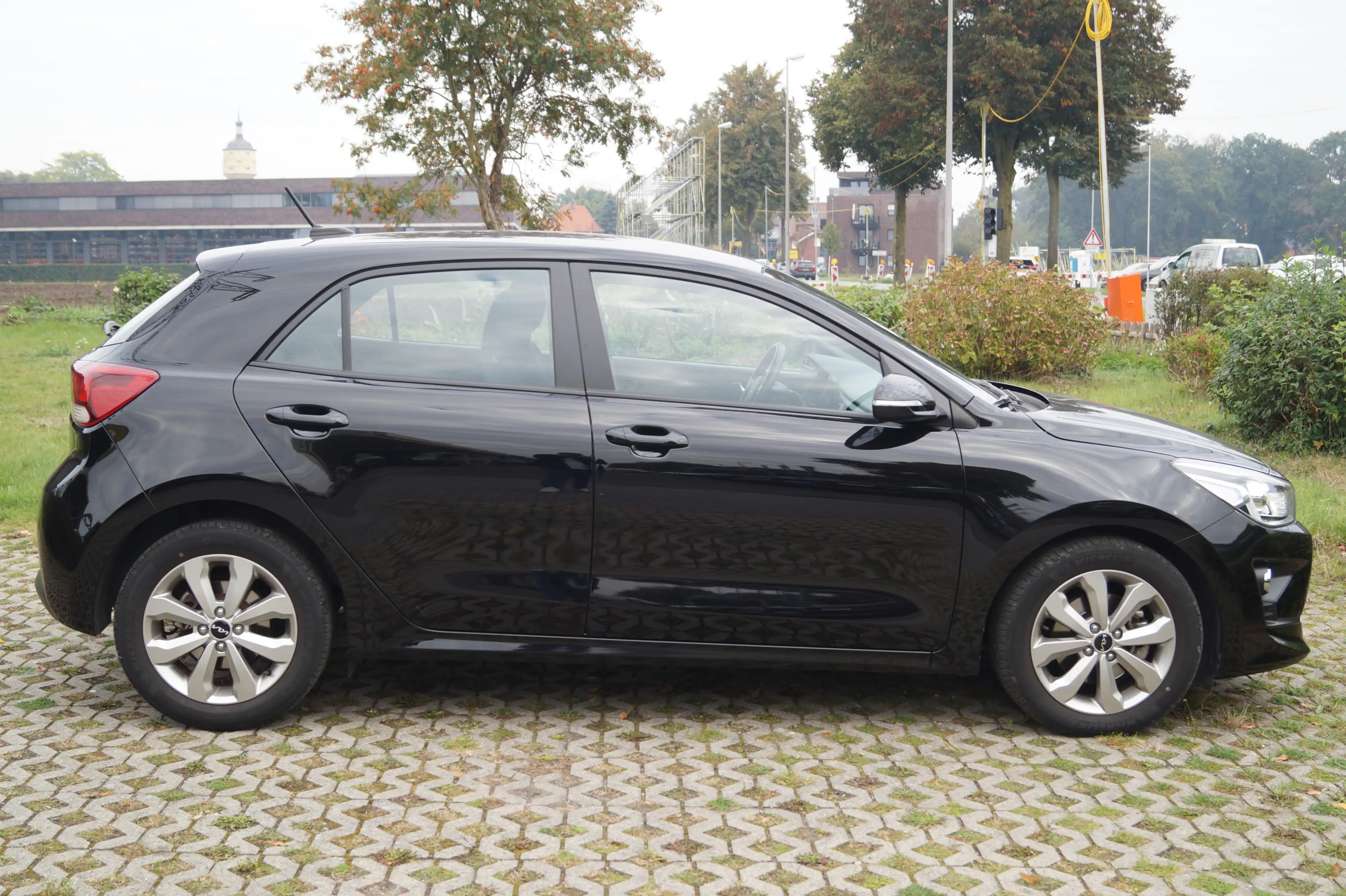 Kia Rio 1.0T-GDI VISION AUT.-NAVI-LED-SHZG-TEMPOMAT- — photo 4