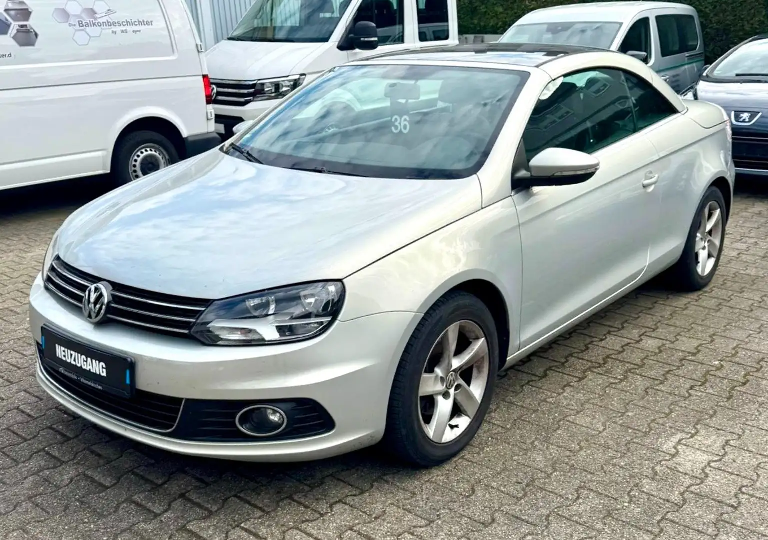 Volkswagen Eos Eos 1.4 TSI - 4 Sitzer Cabrio Srebrny - 1