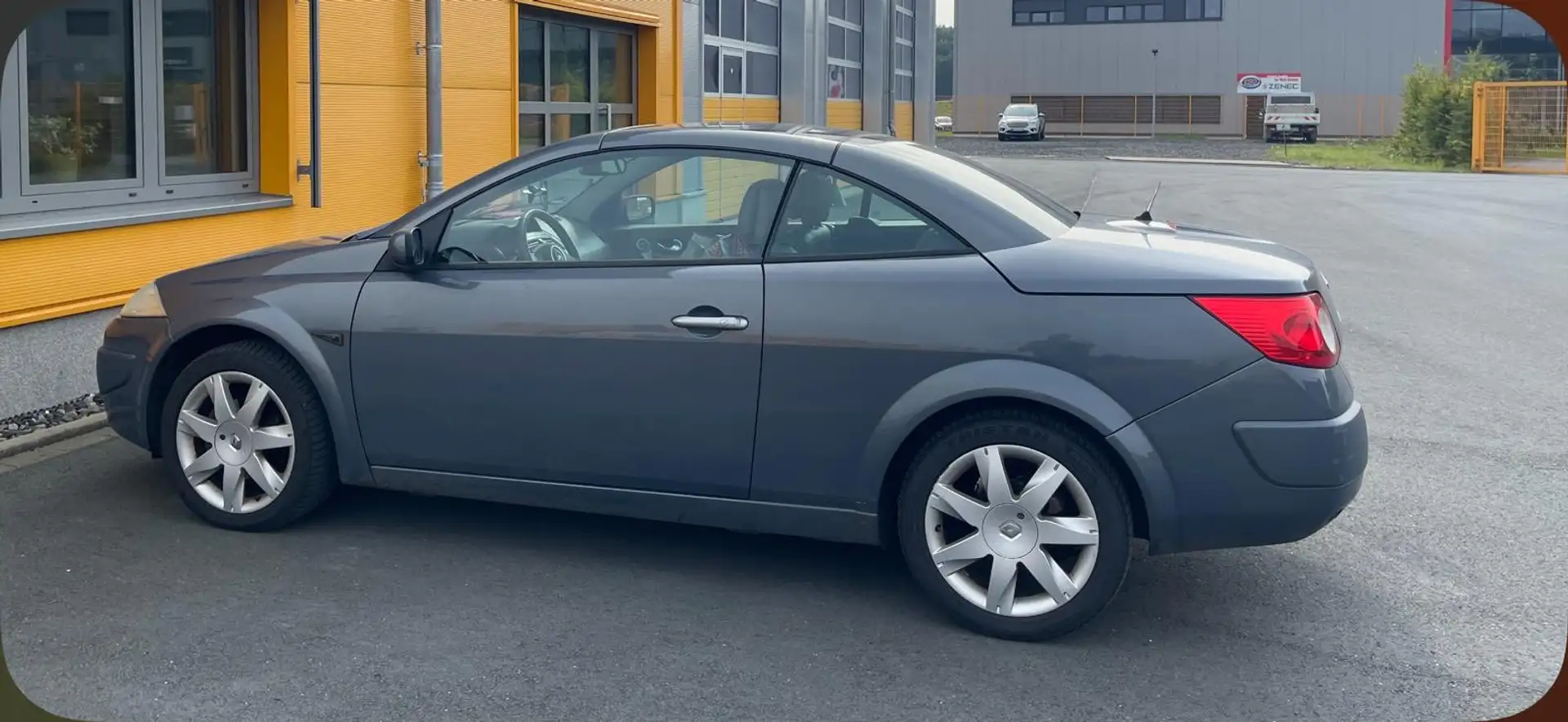 Renault Megane 1.9 dCi FAP Coupe-Cabriolet Avantage - 2