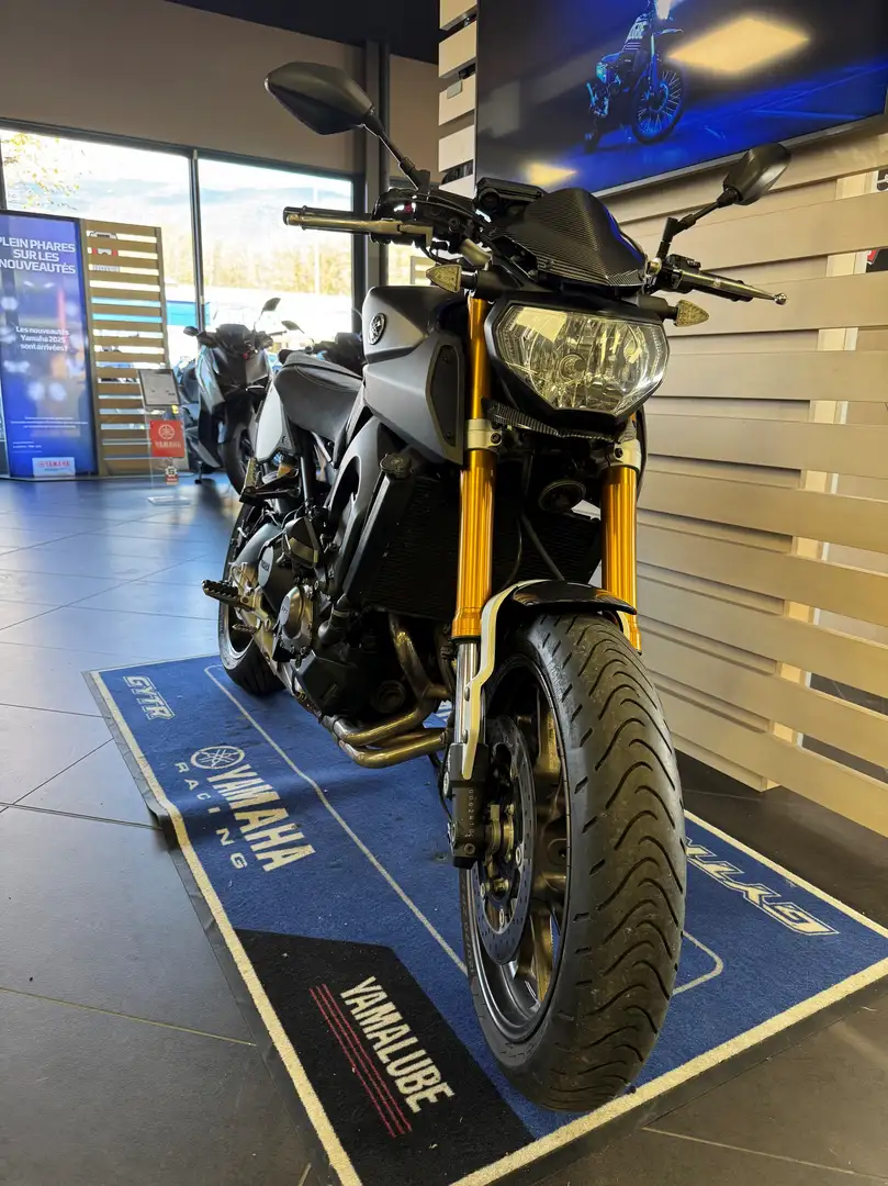 Yamaha MT-09 Gris - 2