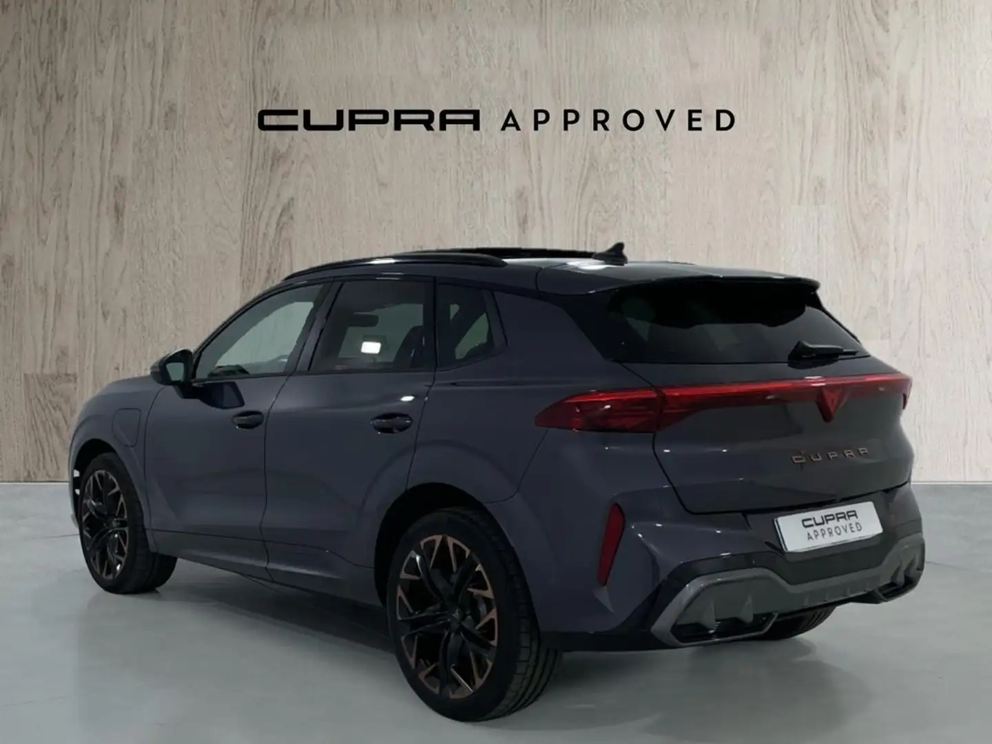CUPRA Terramar 1.5 TSI e-Hybrid VZ 200kW DSG Burdeos - 2