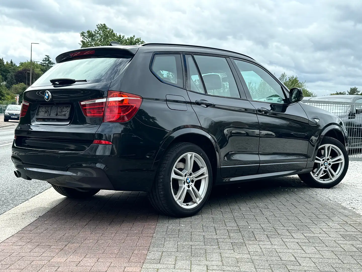 BMW X3 xDrive 20 d 3x M Sport BiXenon Rkam M Paket TOP Schwarz - 2