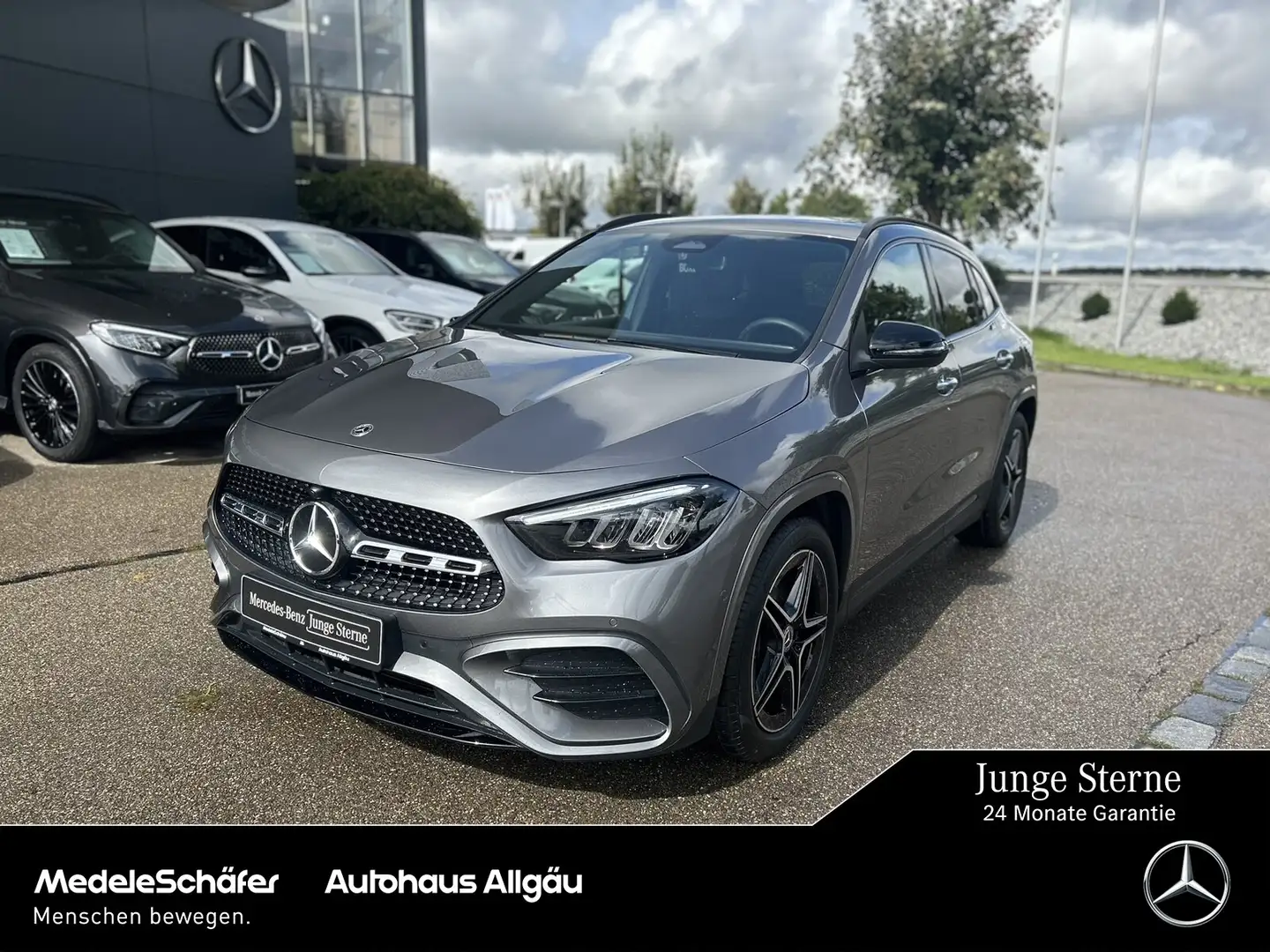 Mercedes-Benz GLA 200 GLA 200 AMG Night AHK LED KeylGo Kam 19" AMG Line Grau - 1