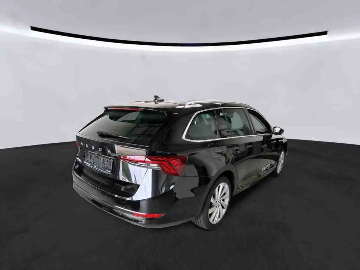 Skoda Octavia Combi First Edition 2.0TDI 85kW*NAVI*AHK Schwarz - 2