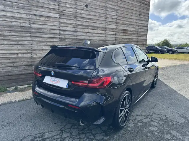 BMW 1 Series view 11