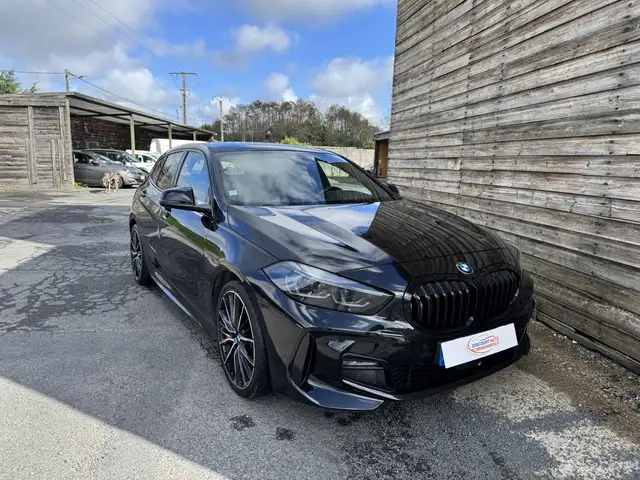 BMW 1 Series view 8