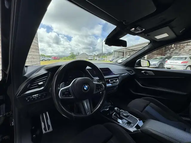 BMW 1 Series view 22
