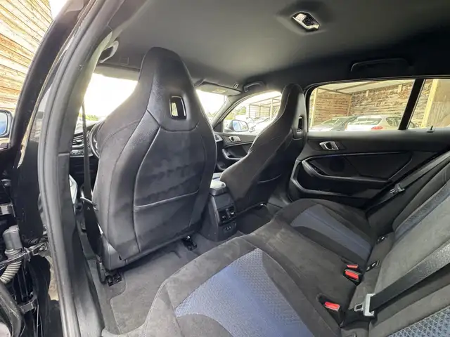 BMW 1 Series view 18