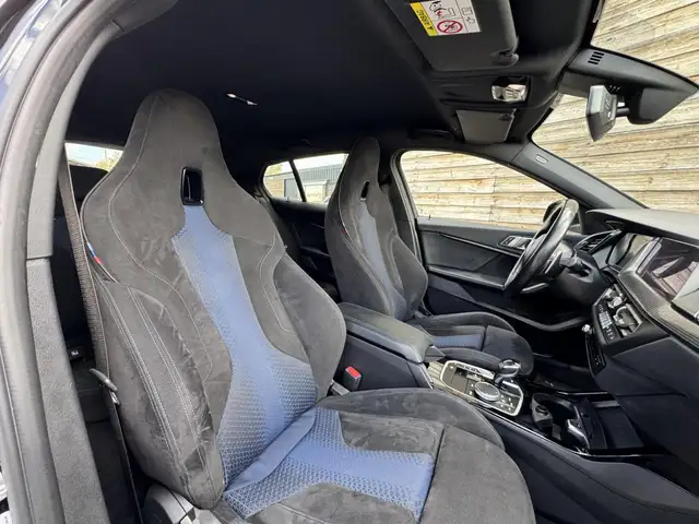 BMW 1 Series view 26