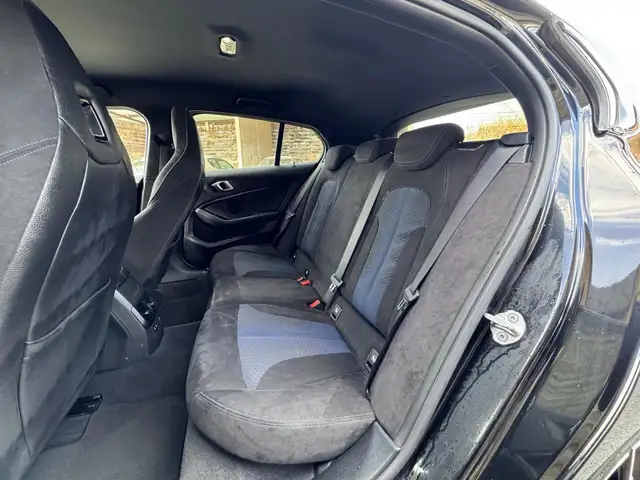 BMW 1 Series view 17