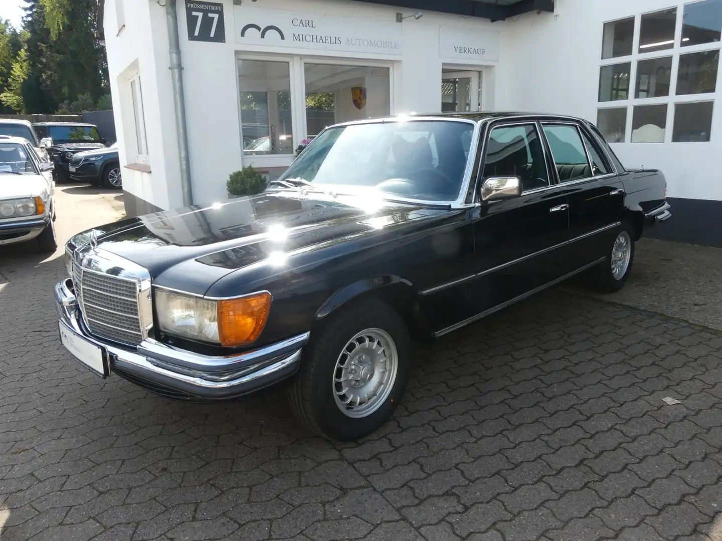 Mercedes-Benz 280 SE, 2. deutsche Hand, original und Rostfrei Černá - 1