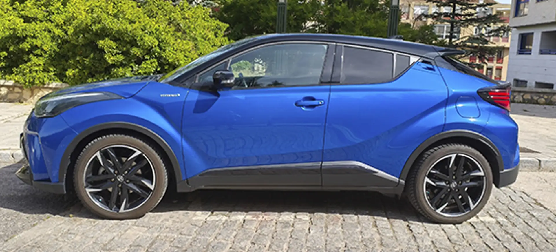 Toyota C-HR 180H GR Sport Black Edition Azul - 2