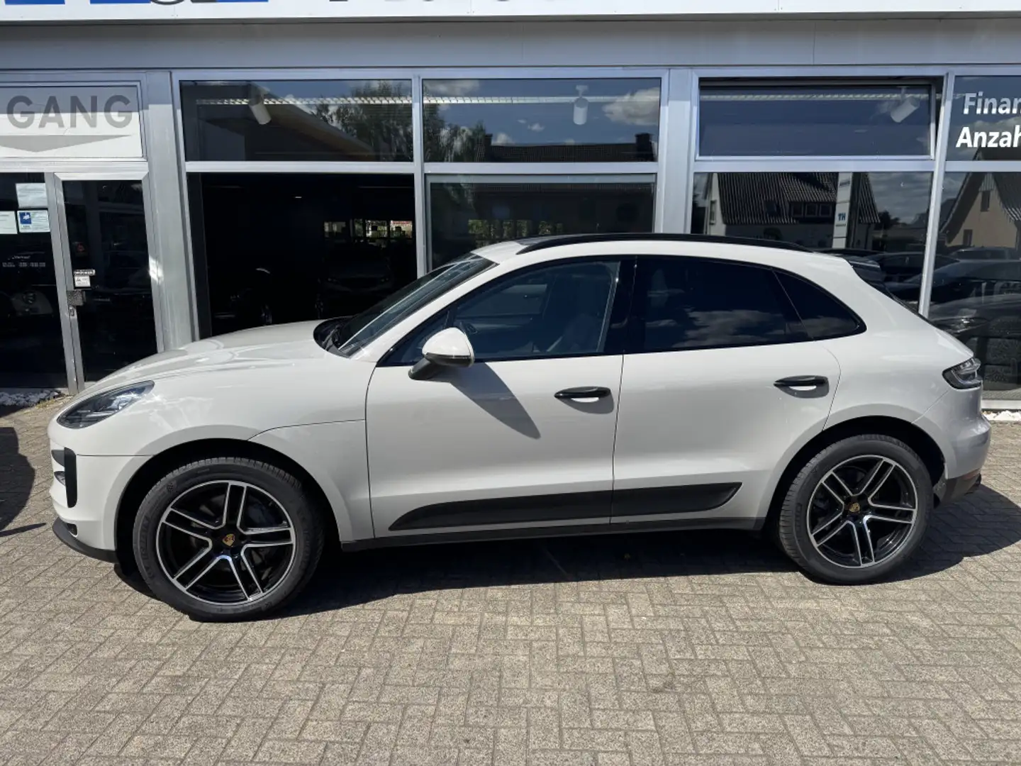Porsche Macan Pano Luft 20 Zoll LED Sportsitze Gris - 2