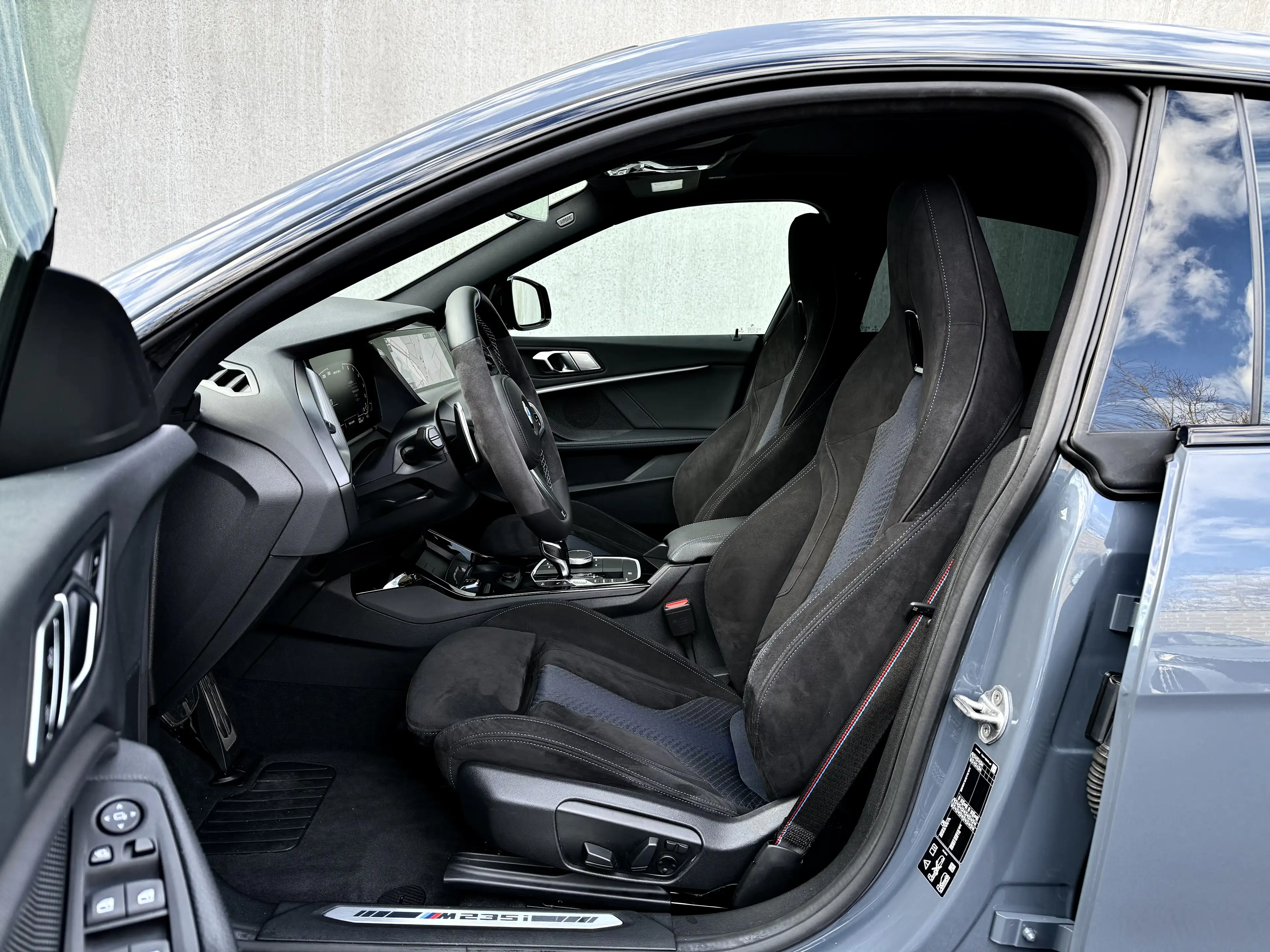 BMW 235 iAS 306CV X-DRiVE B.AUTO8+F1 PANO HUD NAVi CARPLAY — photo 13
