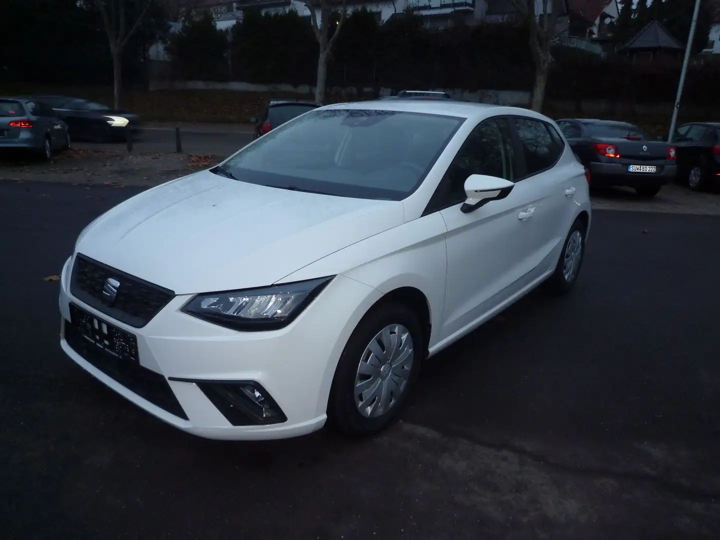 SEAT Ibiza Reference Blanc - 1