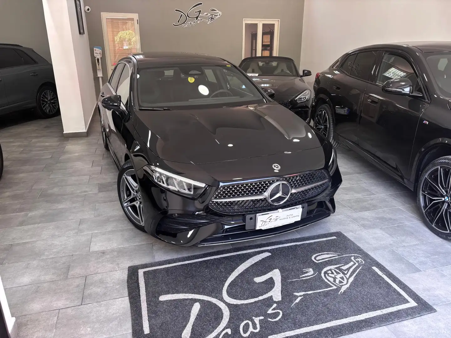 Mercedes-Benz A 180 D PREMIUM AMG TETTO-IVA  Nero - 2