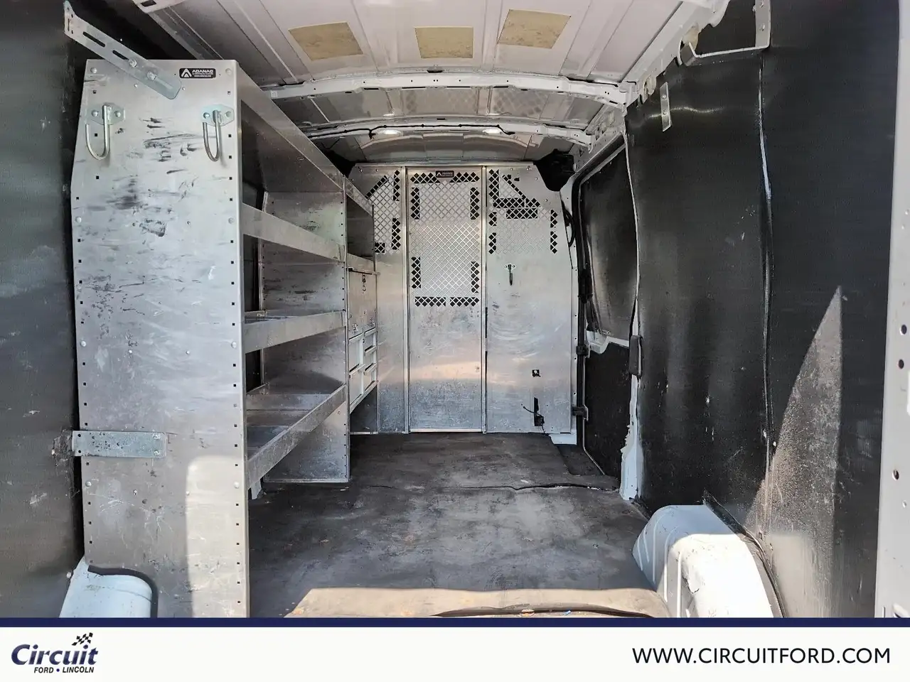 Ford Transit Cargo Van снимка Ford Transit Cargo Van