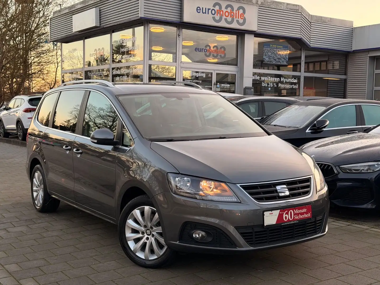 SEAT Alhambra 1.HAND*Kamera*Sitzhz.*Navi*7-Sitzer*PDC Grau - 1