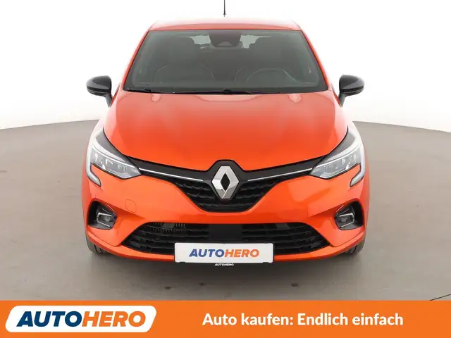 Renault Clio view 9