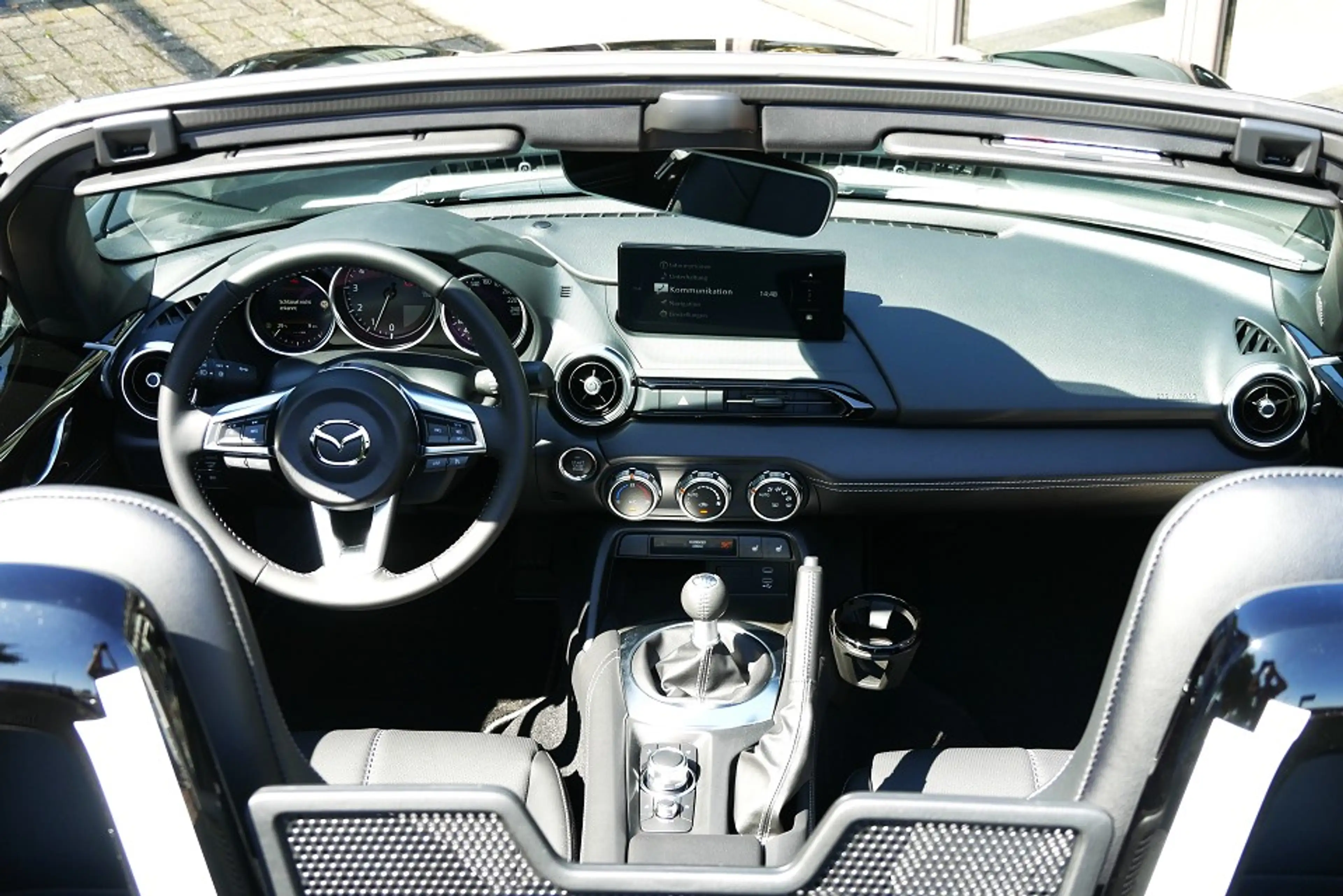 Mazda MX-5 1.5L SKYACTIV-G Exclusive-Line *Bose LED Navi SHZ* — photo 10