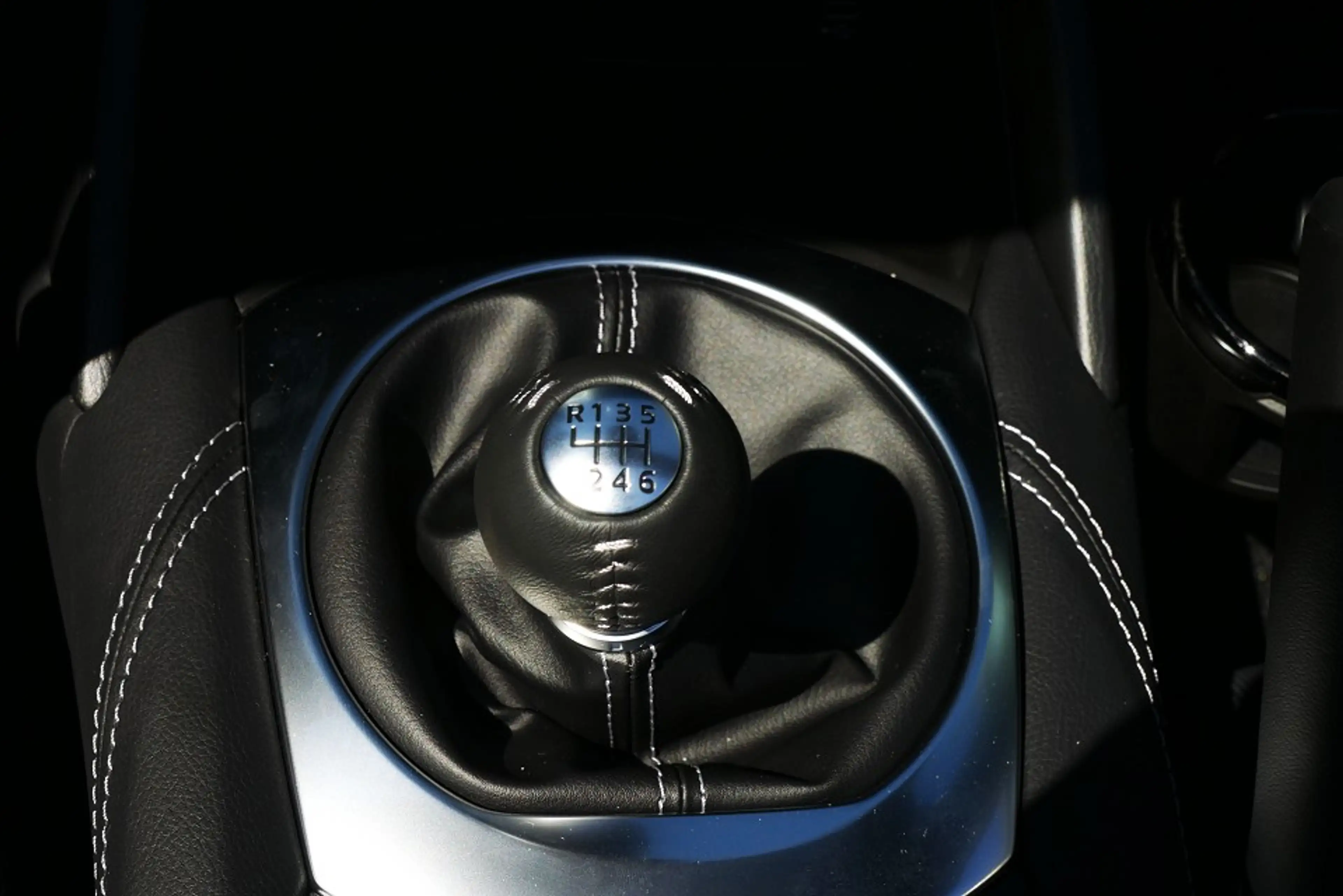 Mazda MX-5 1.5L SKYACTIV-G Exclusive-Line *Bose LED Navi SHZ* — photo 15