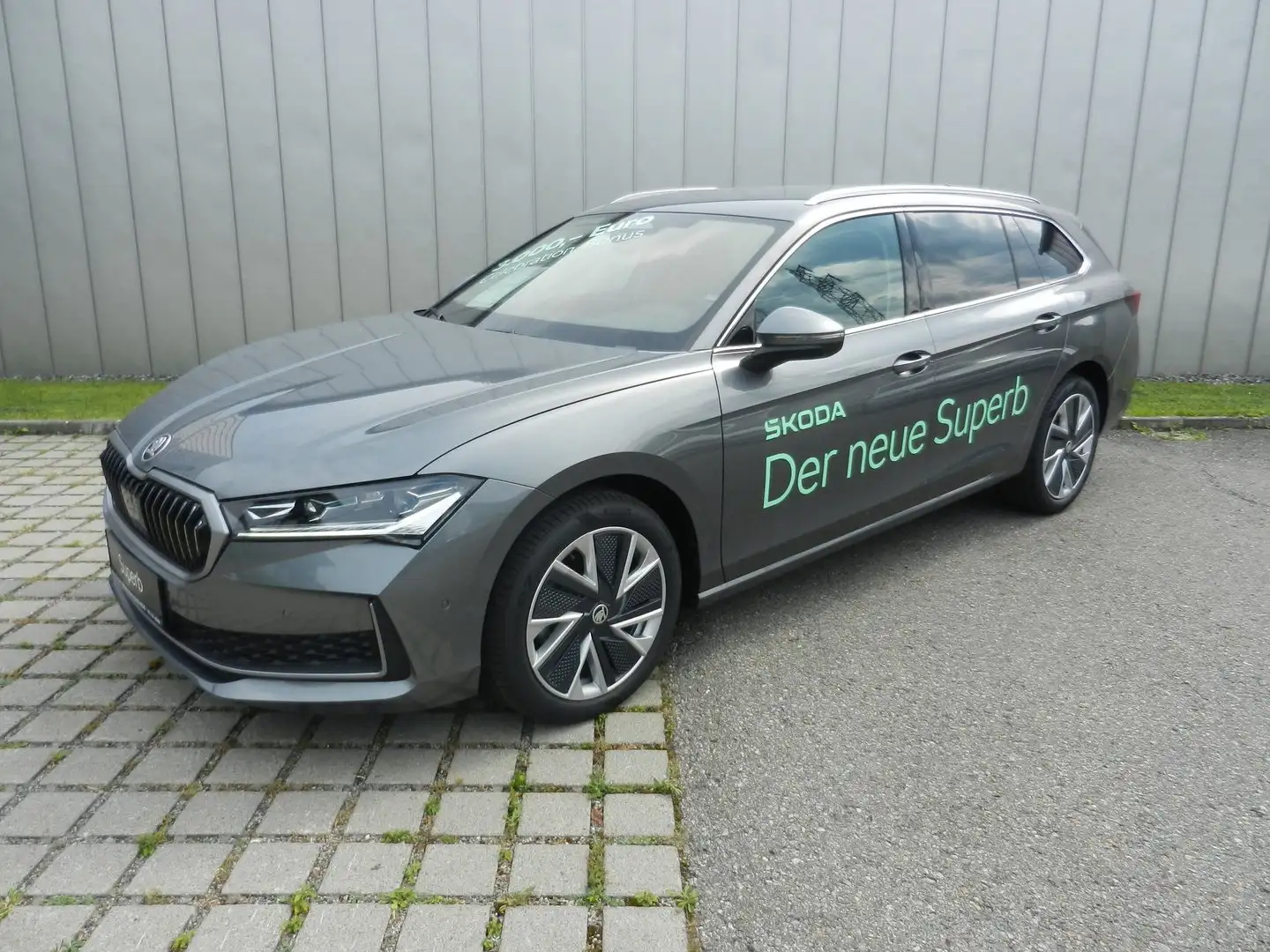 Skoda Superb Selection TDI DSG Grau - 1