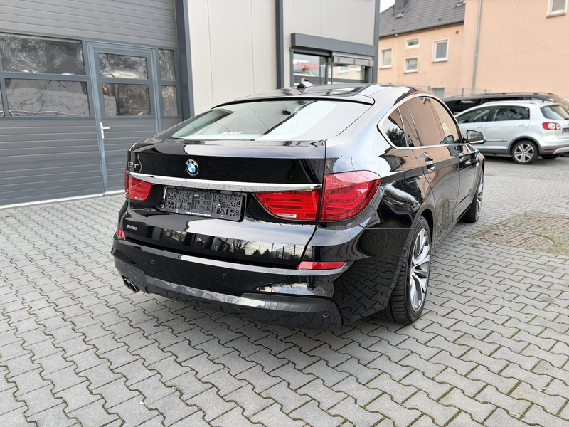 BMW 530 xDrive / M Paket / PANO / Leder — photo 14