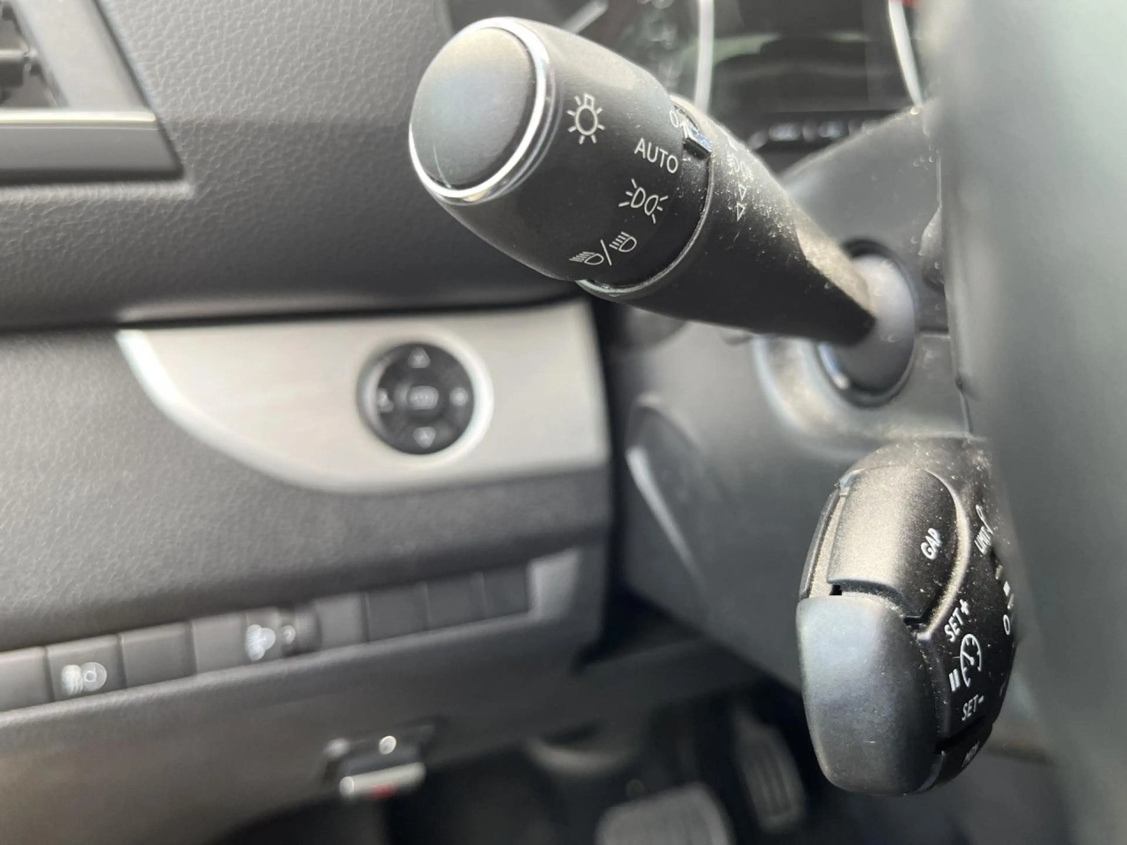 Peugeot Traveller 2,0 HDI Parvan Kassettenlift Standheizun — photo 9