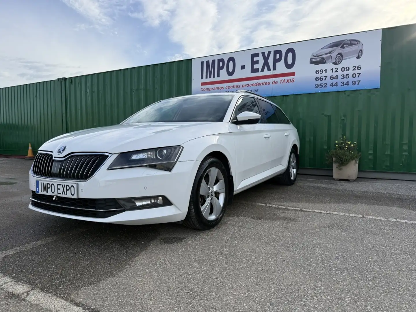 Skoda Superb Combi 2.0TDI AdBlue Ambition 110kW Blanco - 1