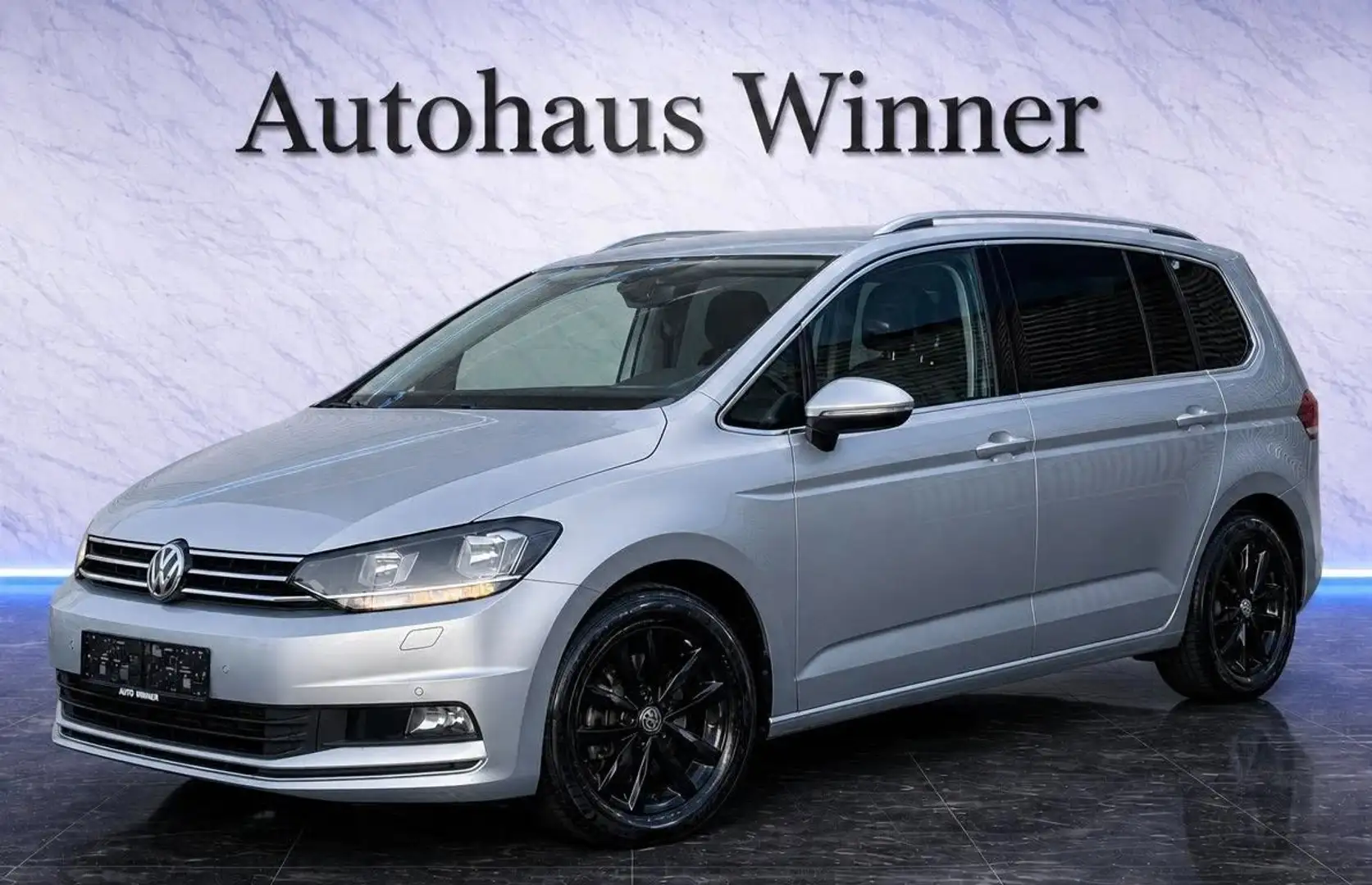 Volkswagen Touran Highline 1,6 TDI SCR DSG Aut Voll ÖAMTC Pickerl Silber - 2