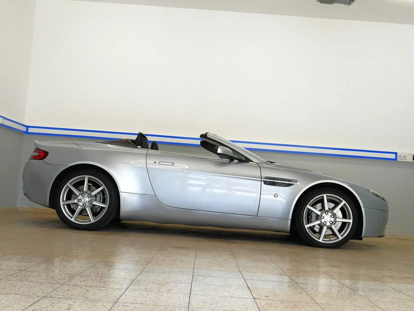 Aston Martin V8 4.3l Roadster Dt. Ausfuerung/Wartung Silber - 2