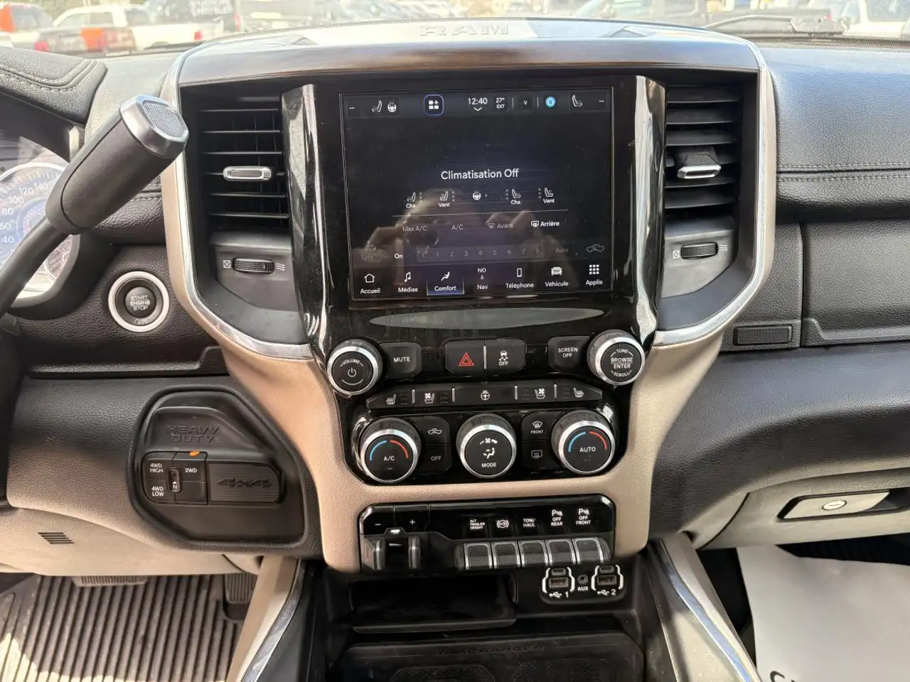 RAM 2500 снимка RAM 2500
