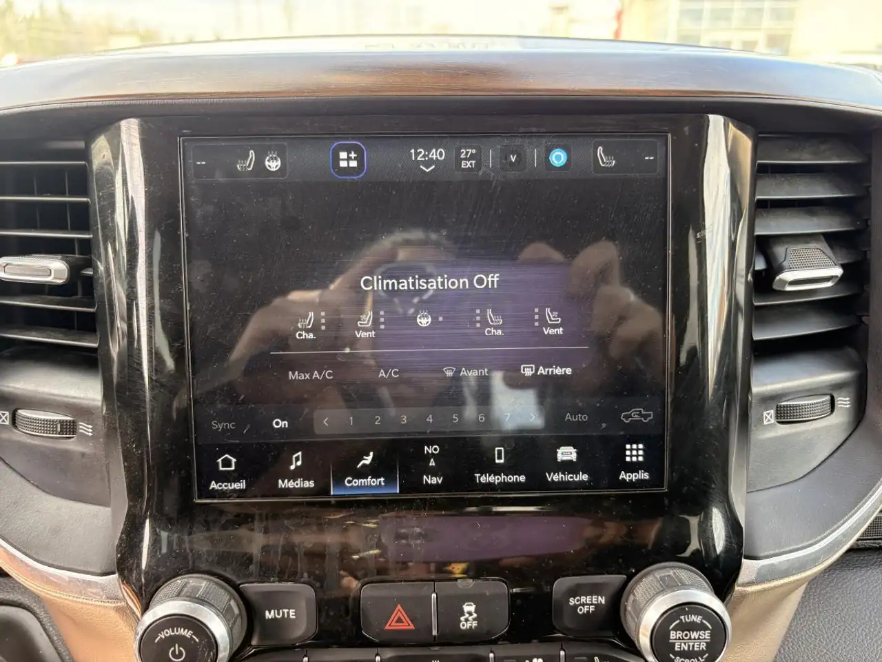 RAM 2500 снимка RAM 2500