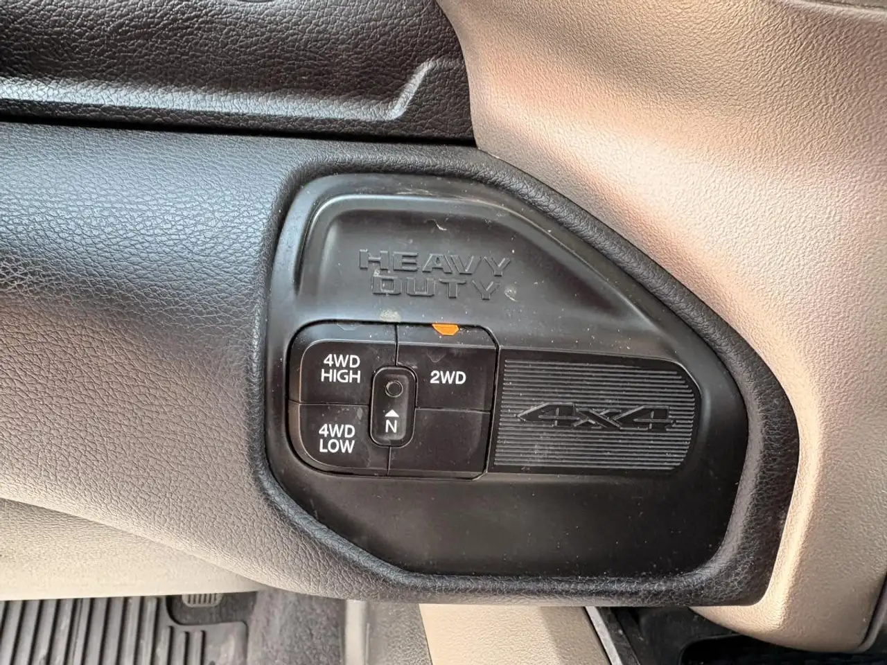 RAM 2500 снимка RAM 2500