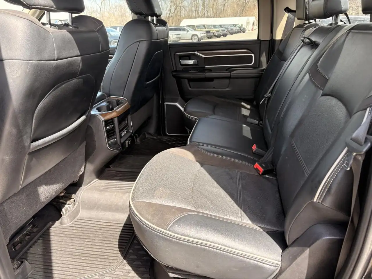 RAM 2500 снимка RAM 2500