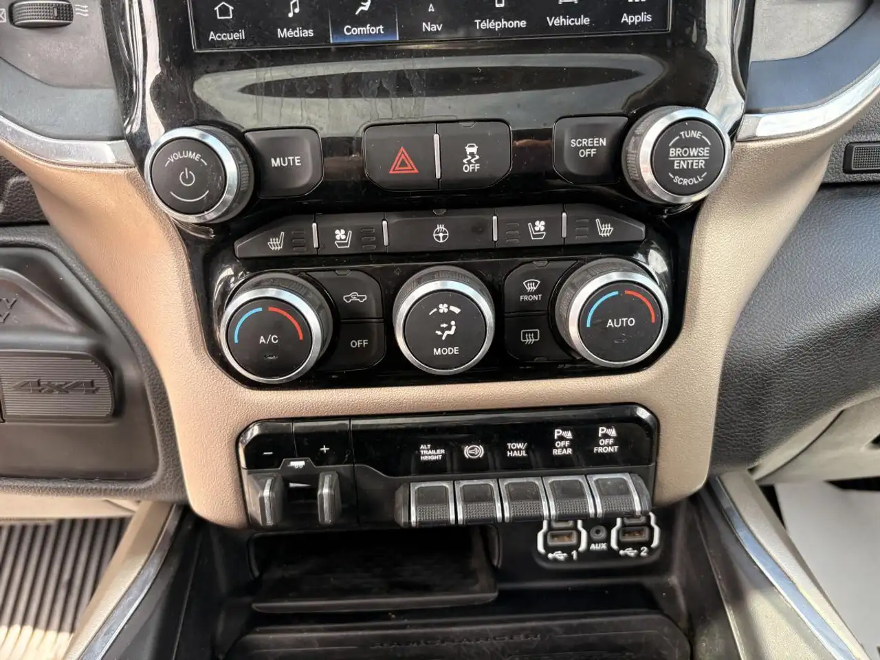 RAM 2500 снимка RAM 2500