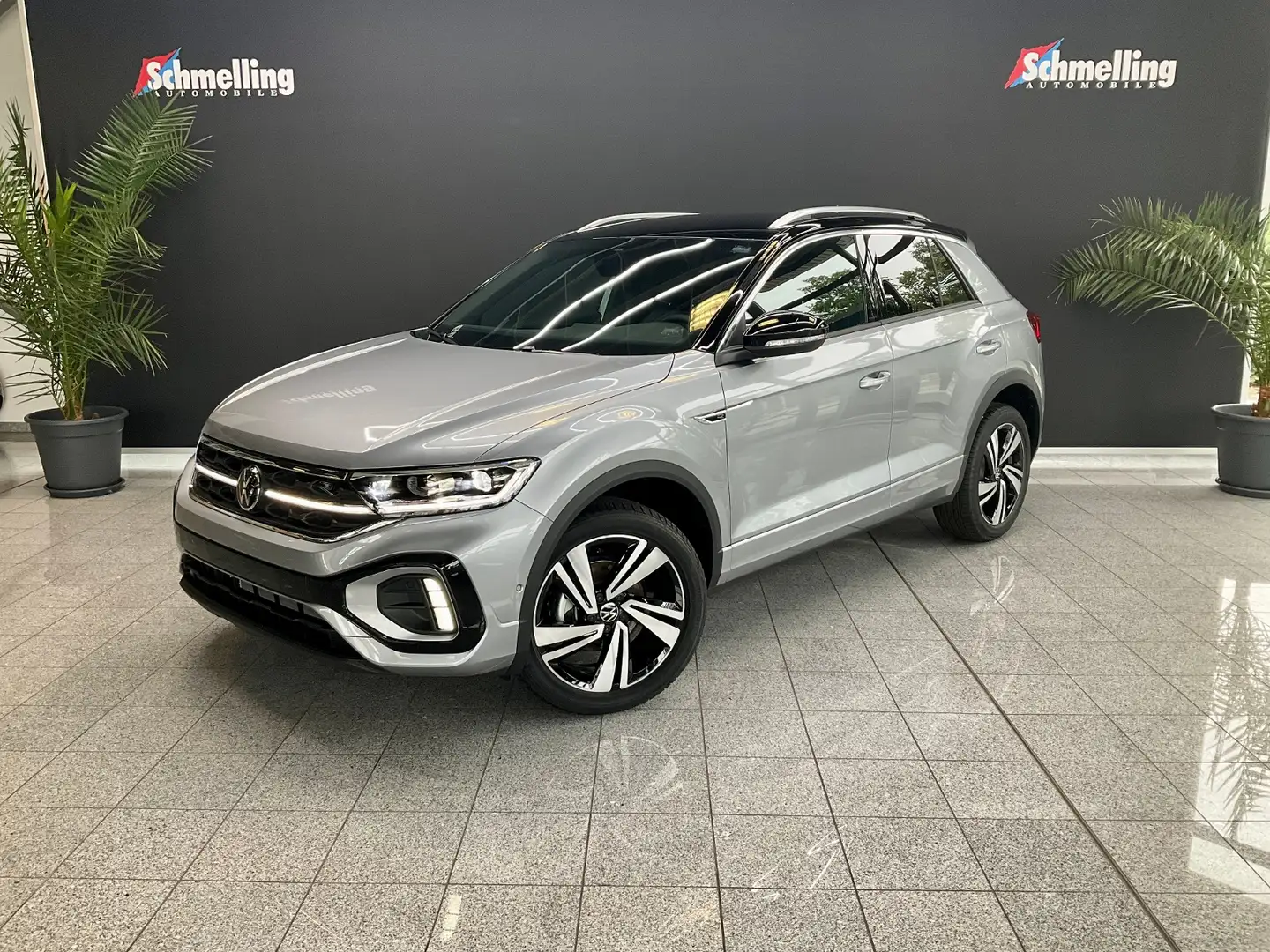 Volkswagen T-Roc R-Line 1.5 l TSI DSG MATRIX E-KLAPPE KESSY Silber - 2