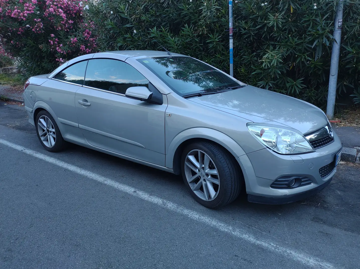 Opel Astra Astra Twintop 1.6 twinport Cosmo Grigio - 2