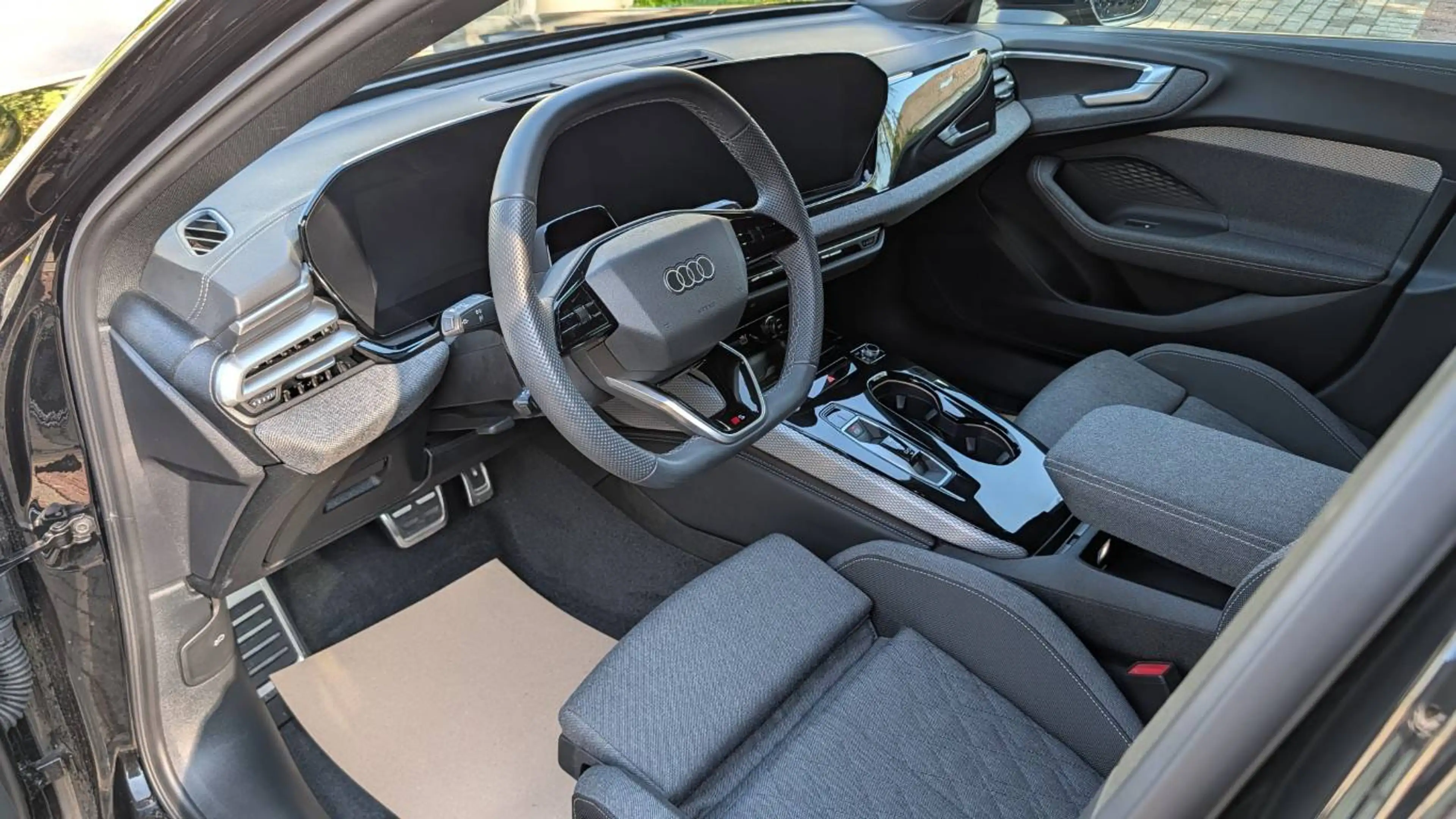Audi A5 TFSI 150 kW 2xS Line Avant Tech+ Matrix Navigation — photo 3