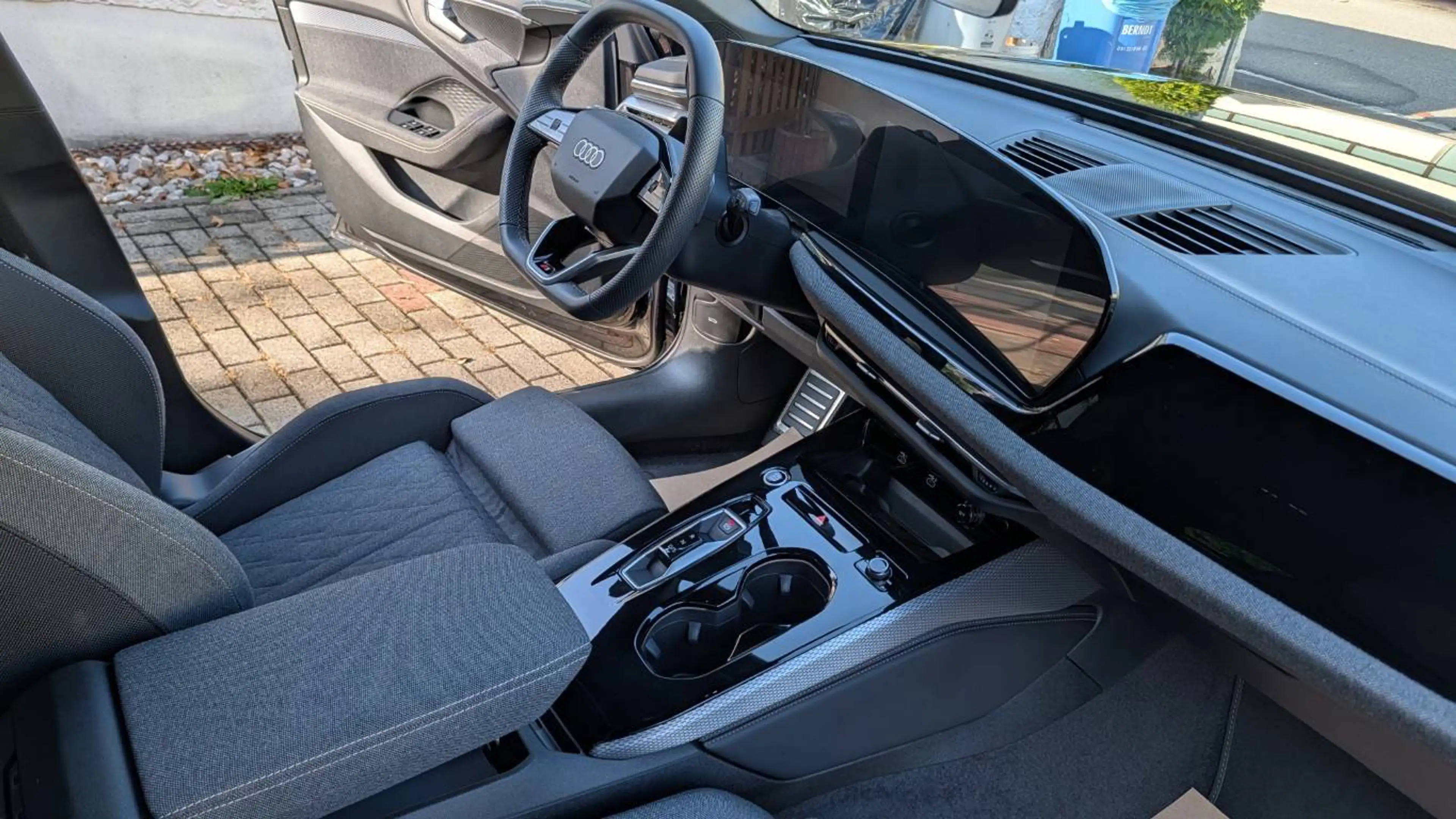Audi A5 TFSI 150 kW 2xS Line Avant Tech+ Matrix Navigation — photo 4