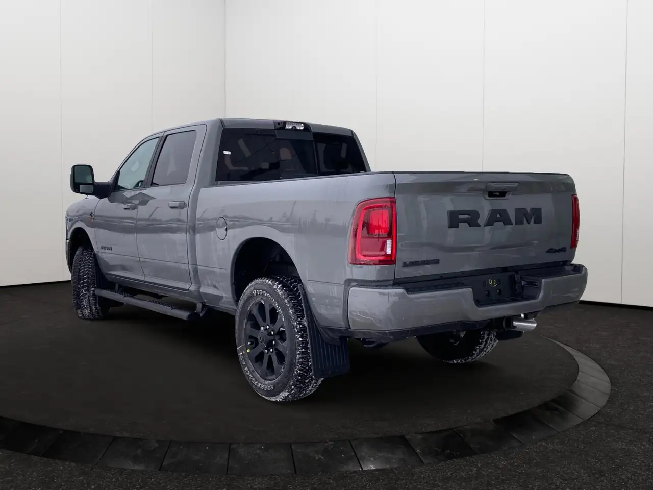 RAM 2500 снимка RAM 2500
