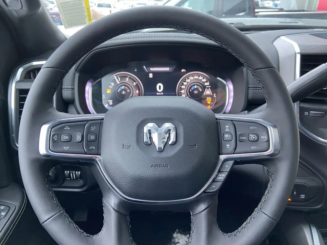 RAM 2500 снимка RAM 2500